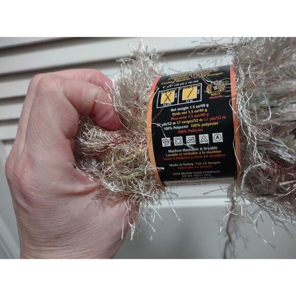 Lion Brand Fun Fur yarn 5 weight Sandstone 5.25 oz total weight 192 yards length - Picture 5 of 6
